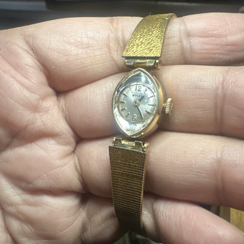 Working VTG Wyler Ladies Watch Swiss 10K RGP Manual Wind Gold Tone 14mm Fit 6.5"